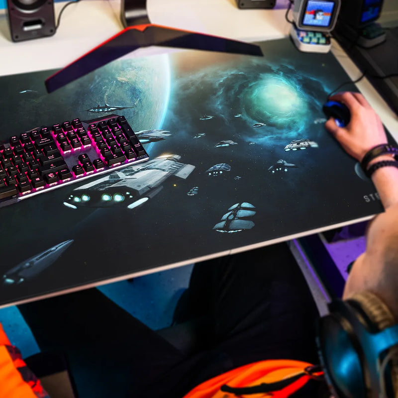 Mousepad Fed Fleet by Kentaro Kanamoto